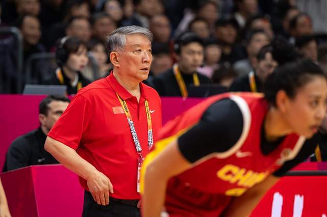 开云中国电竞官方网站-老将救主，李梦有望回归？宫鲁鸣发声引人深思，王思雨态度很强硬