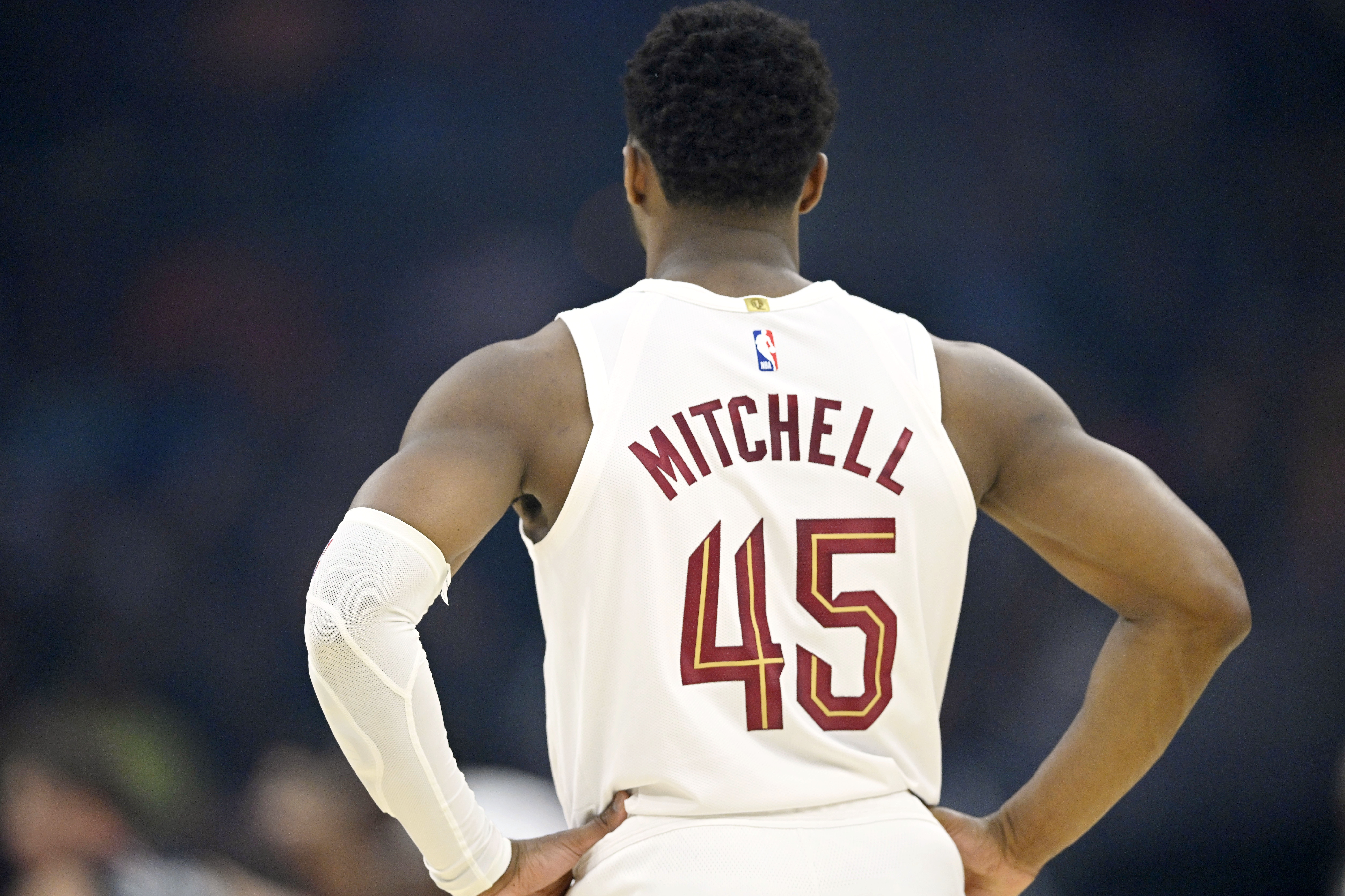 官方电竞押注-保底能力很强！米切尔生涯9个赛季全部带队打进季后赛